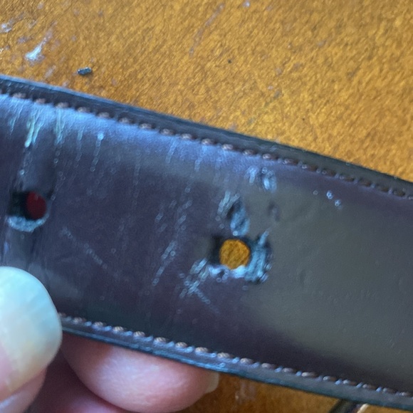 Men’s belt size 46/48. Approximately 52 inches long. Double sided. - Picture 7 of 13